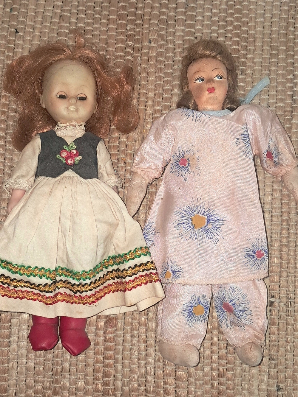 Classic Cream & Pink Vintage-Style Doll Pair - Decorative Play Dolls